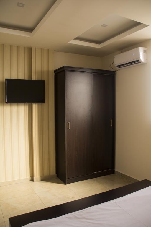 Mirage Hotel Yerevan Exterior photo